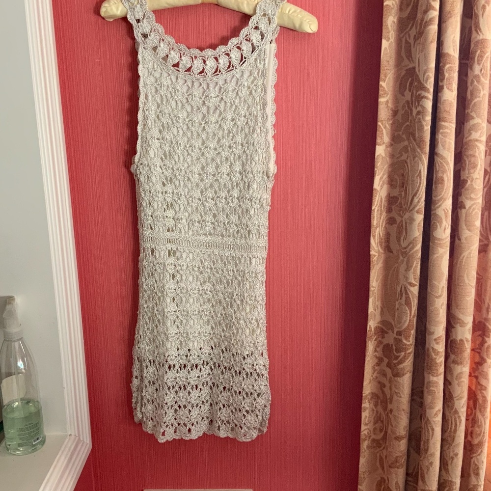 One of kind pearl/cream color w silver threading stretch sleeveless lace dress